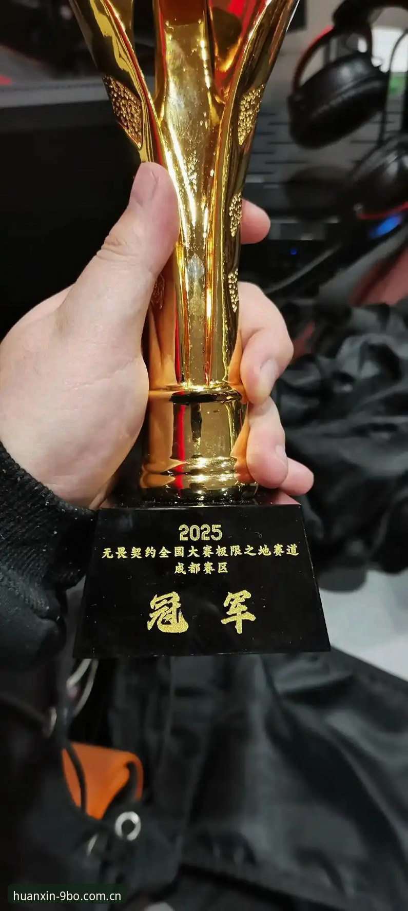 换新体验更流畅登录入口下载不了怎么办 66座奖杯与一场没有悬念的投票:弗洛伦蒂诺连任背后的真实图景